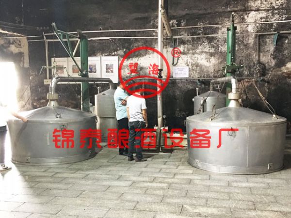 泰安市岱岳區(qū)錦泰釀酒設備廠為您分析購買釀酒設備需要注意哪些事項